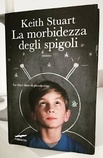 la morbidezza degli spigoli keith stuart recensione felice con un libro