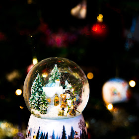 Pretty snow globe