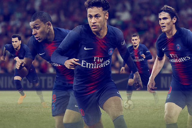  Yang akan saya share kali ini adalah termasuk kedalam home kits Baru, Paris Saint-Germain (PSG) 2018/19 Kit - Dream League Soccer Kits