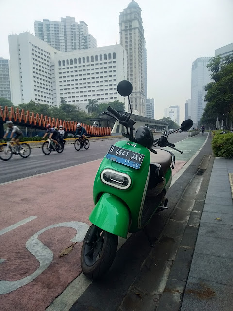 Sustainable Transportation in Jakarta: Grab and Gojek