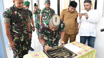 Danrem 133/Nani Wartabone Resmikan Masjid Al - Muhajirin Desa Pilolalenga.