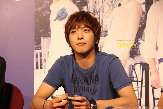 Jung Yong Hwa (CNBlue) đẹp trai và lịch lãm