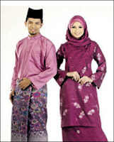  Bukan hanya dari limpahan sumber daya alamnya yang luar biasa 34 Pakaian Adat Indonesia : Gambar, Nama, Tabel, dan Penjelasannya 