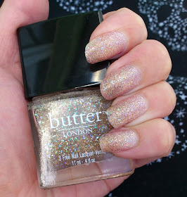 Nails-Butter-London-Tart-with-a-Heart
