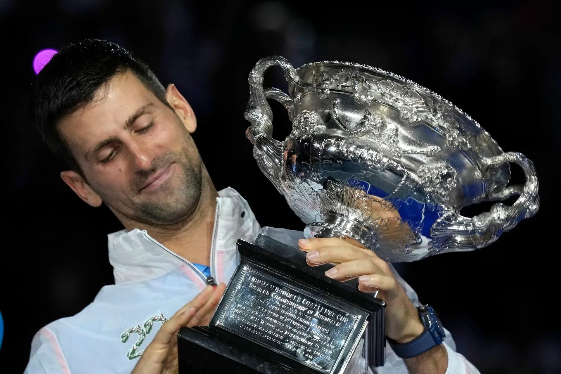 Djokovic gana su décimo título del Abierto de Australia
