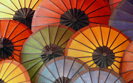  Gambar Payung Warna Warni  yang Indah
