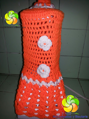   Traje mamey bordado 