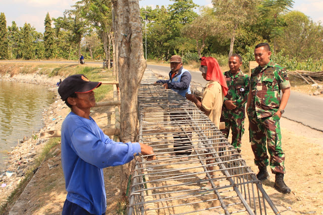 Dandim 0723/Klaten Cek pembuatan Jembatan Satgas TMMD Reg ke 105 di Jimbung