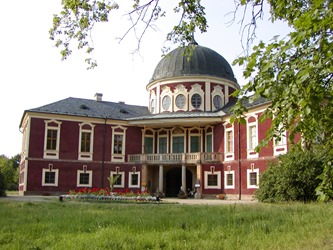 Palace_Neheloves