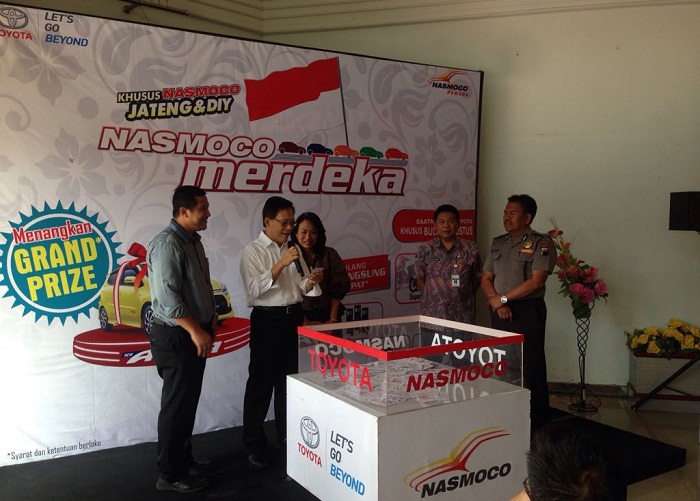 Customer Nasmoco Bantul Raih Undian Toyota Agya