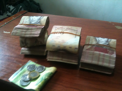 Venezuela: Killing with kindness. With 100 bolivares the biggest note denomination, you need plenty of them for cash transactions in Venezuela right now.