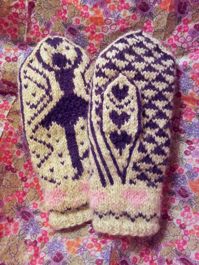 Dancer Mittens on Two Needles