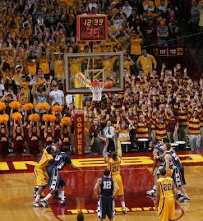 Gophers Men Basketball playing at Williams Arena