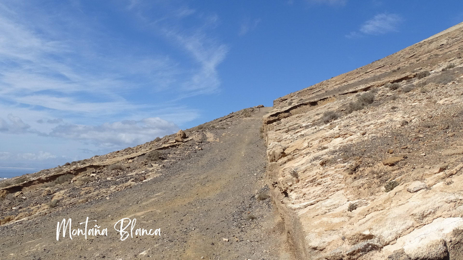 montanablancalanzarotevolcancanarie