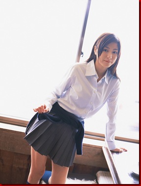 SlickDog-Yumi_schoolgirl_36