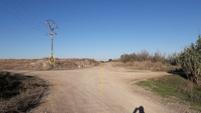 Camí de Sant Jaume de Compostela - Fuentes de Ebro a Saragossa, camí paral·lel al Riu Ebre dins del terme municipal de El Burgo de Ebro