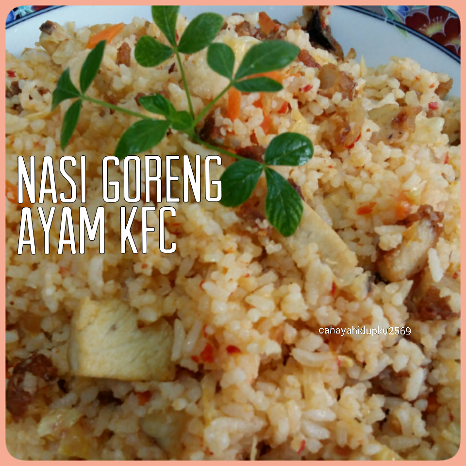 CAHAYA HIDUPKU: NASI GORENG AYAM emmm dapnyaaa ;)