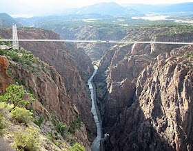 7 Jembatan Terekstrim di Dunia 4. Royal Gorge Bridge