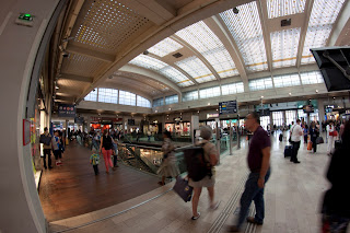 Eastern shopping concourse, Gare de l'Est