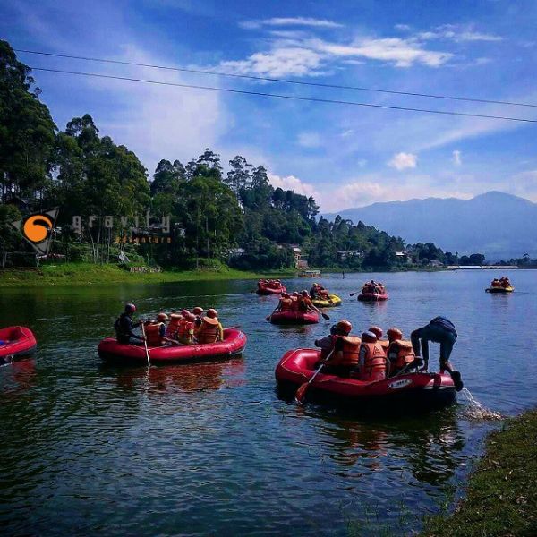 aitu cileunca bandung lokasi rafting terbaik