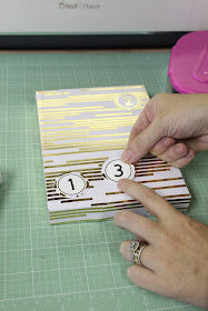 Make your own custom advent calendar with your Cricut!