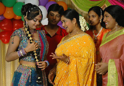 Actress Kavitha in Yellow Saree Photos