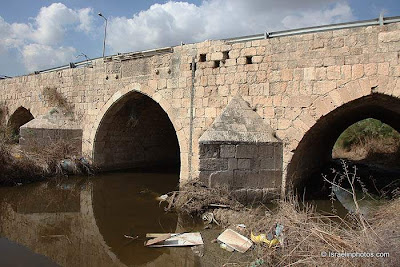 ישראל בתמונות: גשר לוד , גשר ג'ינדאס