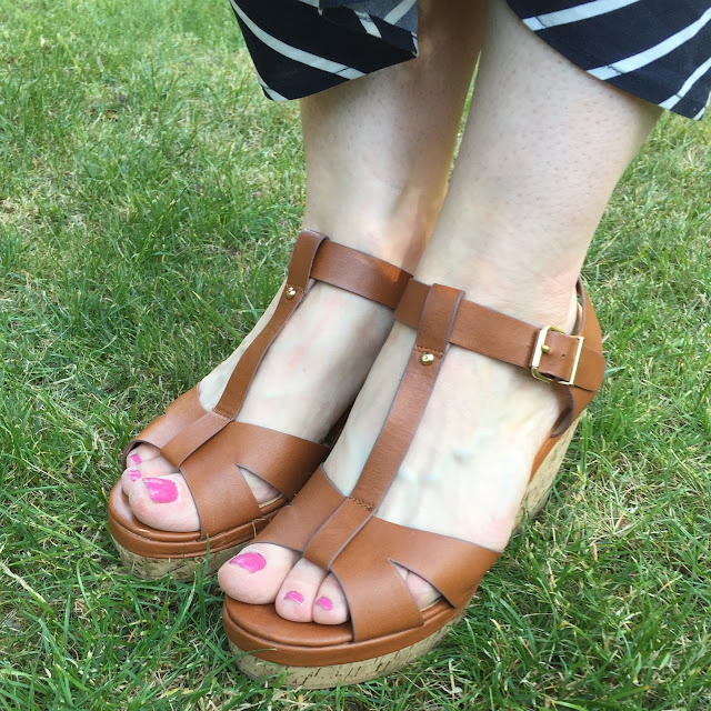 Sole Diva Willow Wedges in Tan