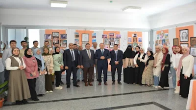 رئيس جامعة دمياط يفتتح معرض الفنون التشكيلية  لطلاب كلية الطب البشري