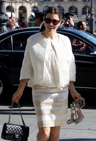 jessica-biel-da-giambattista-valli-in-chanel