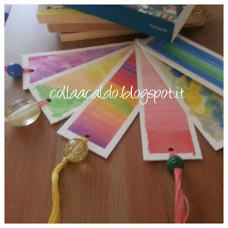 Segnalibro colorati cartone riciclato tutorial colla a caldo