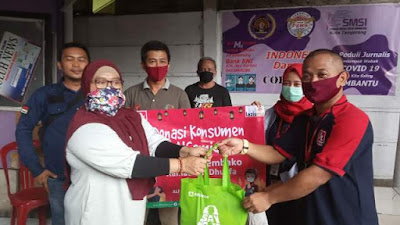 Awak Media di Kota Tangerang Terima Bantuan Peduli Covid dari Lazismu dan Alfamidi