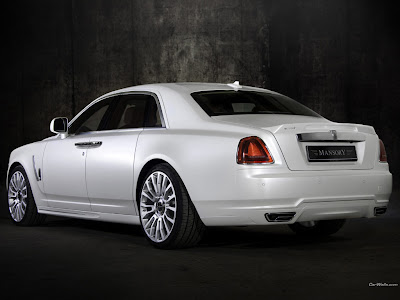 THREE OF A KIND – MANSORY UPGRADES THE „LITTLE“ ROLLS-ROYCE