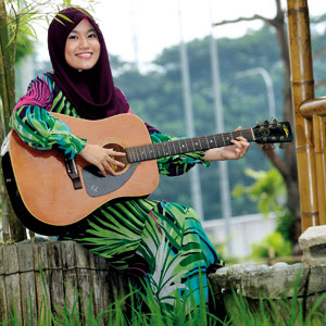 Ainan Tasneem - Tak Mungkin Aku MP3