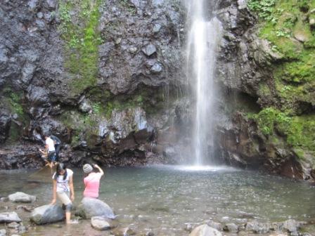 Wisata Air Terjun Kakek Bodo