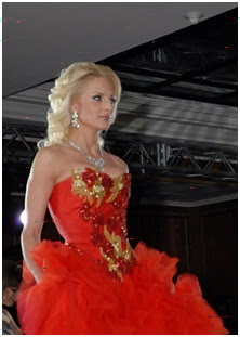 Mrs world 2009 winner is Victoria Radochinskaya 