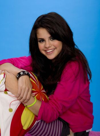 selena gomez barney. was selena gomez on arney