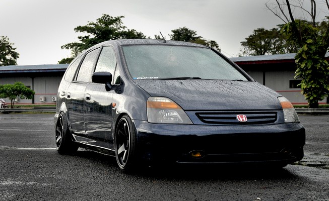 Kumpulan Gambar Modifikasi Elegan Mobil Honda Stream 