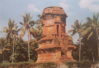 Objek Wisata Probolinggo Candi Jabung