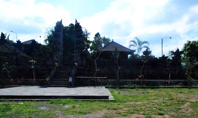 pura pucak padang dawa; pura pucak padang dawa bali; pura luhur pucak padang dawa baturiti tabanan; babad pura pucak padang dawa; odalan di pura pucak padang dawa; musyawarah barong; barong meeting; musyawarah barong di pura pucak padang dawa; dusun bamgli baturiti; pasar baturiti