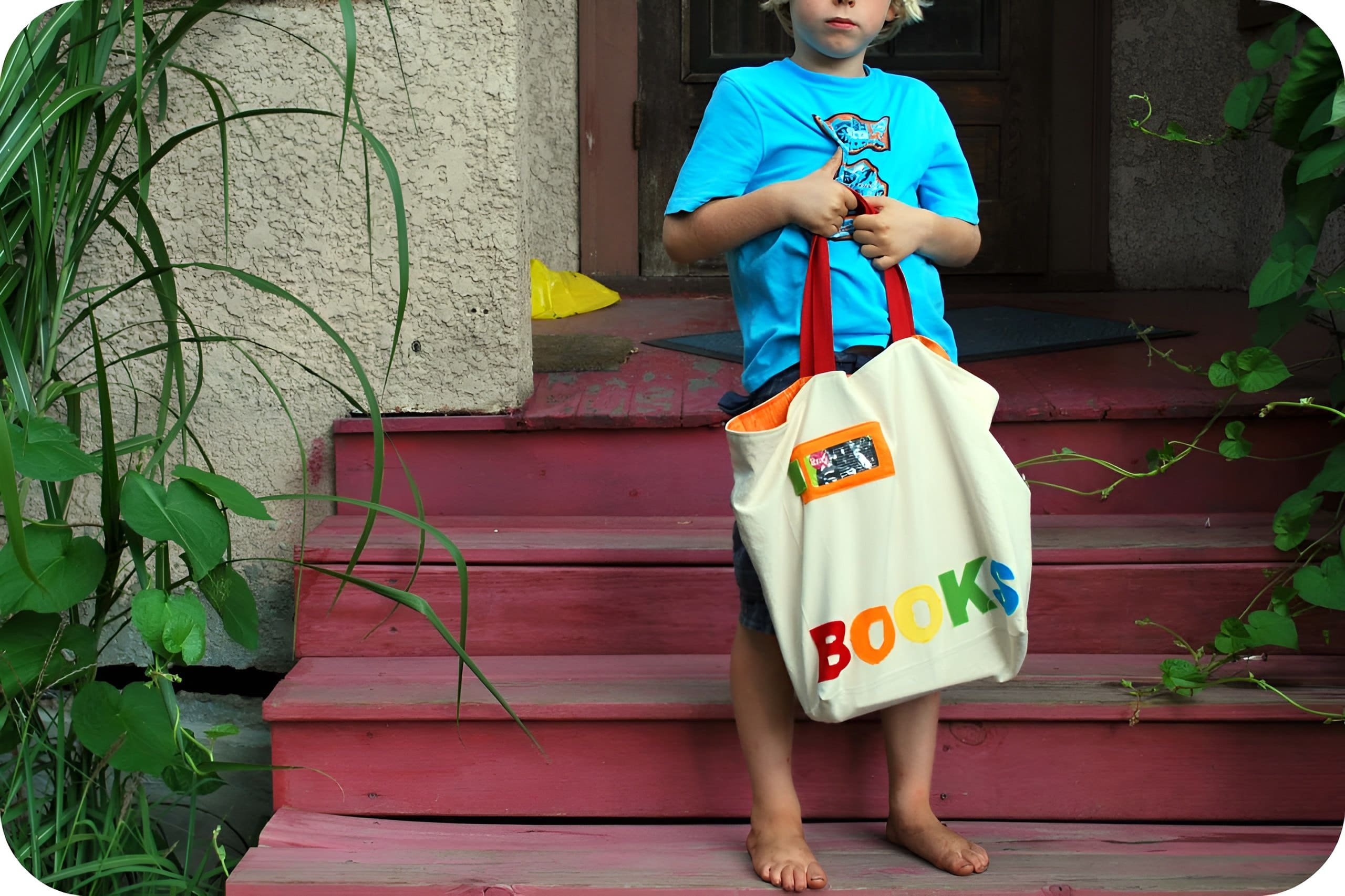 Library Book Tote Tutorial and Pattern