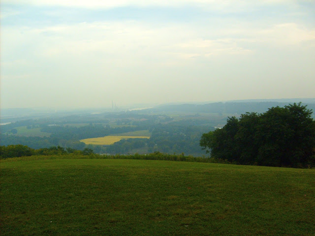 Ohio River View - Veraestau Mansion