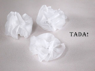 pompoms, pompom tutorial, how to make pompoms, recycle plastic bags, DIY decorations, blah to TADA