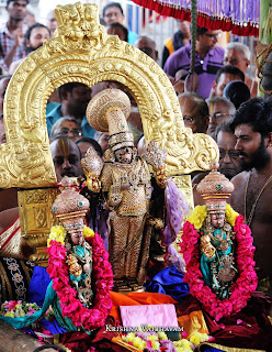 Satrumurai,Devaraja Perumal Temple,PErundevi Thayar,Perarulalan,Kanchipuram,Ratna Angi Sevai,Thathachariar Satrumurai, Temple, 2017, Video, Divya Prabhandam,Utsavam,