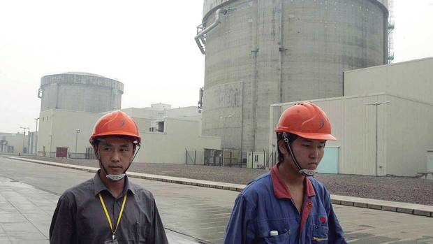  China begins nuclear exports