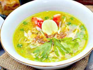 RESEP TERBAIK CARA MEMBUAT MASAKAN SOTO AYAM BENING BUMBU 