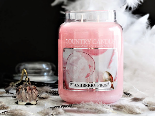 avis Blushberry Frosé de Country Candle, blushberry frose country candle, avis bougie country candle, country candle review, blushberry frose review, blog bougie, candle review, scented candle