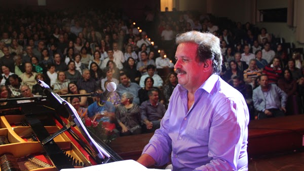 Maestro Eduardo Lages