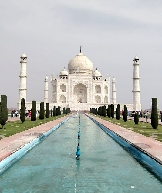 taj mahal, agra india