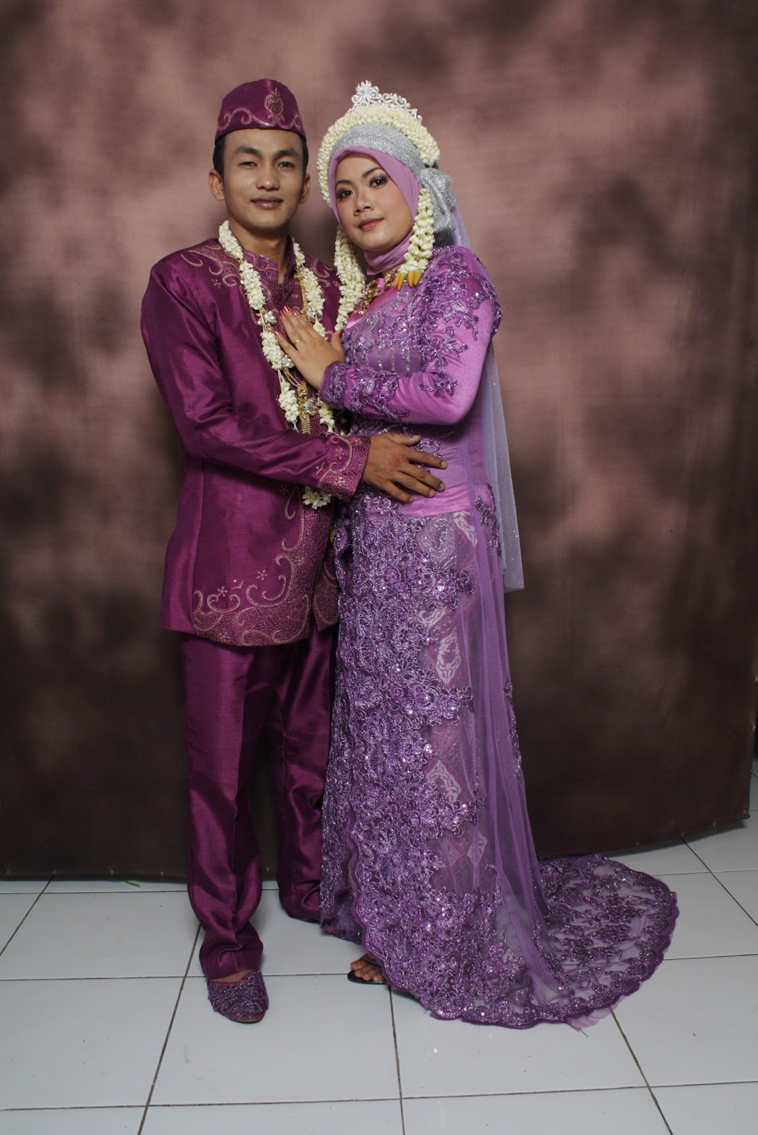 Intan Ayu clothes and wedding organizer Baju Pengantin